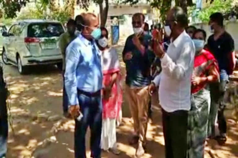 District Collector inspects third phase corona vaccination process started in Vizianagaram
