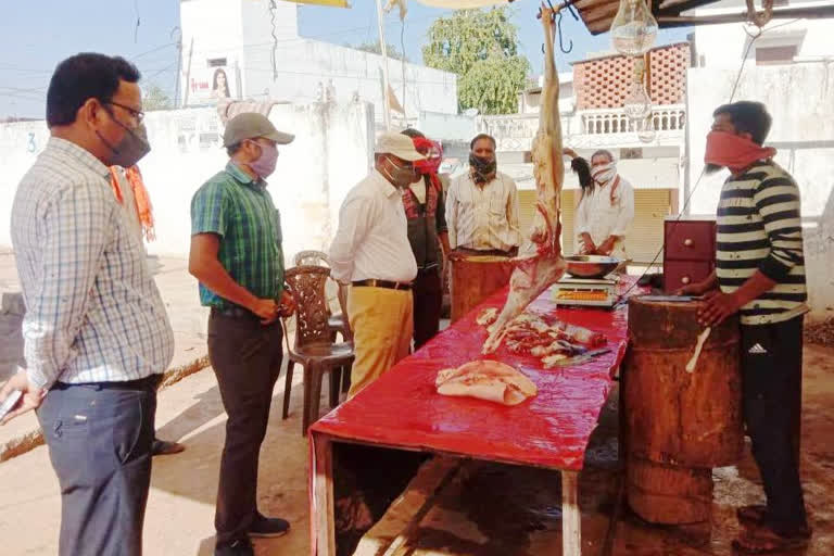 Action at mutton and chicken shop in Kanker