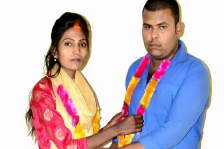 Police got married couple married in police station in Singrauli