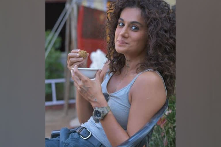 Tapsee pannu received 5 crore cash