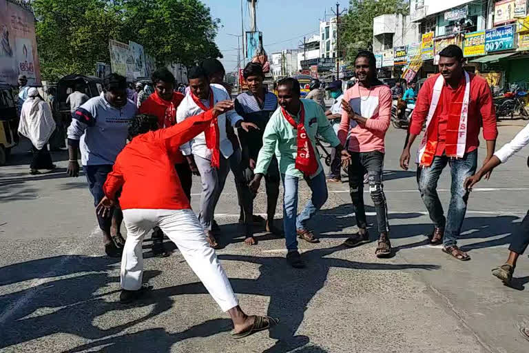 Innovative protest playing kabaddi to stop Visakha steel privatization