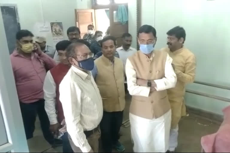MP Sanjay Seth inspected HEC Hospital in ranchi