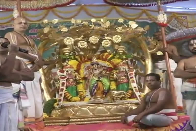 Annual Brahmotsavalu on the fourth day in Srinivasamangapuram