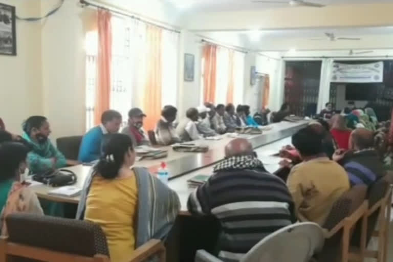 Organizing training camp for Panchayat representatives in Hamirpur