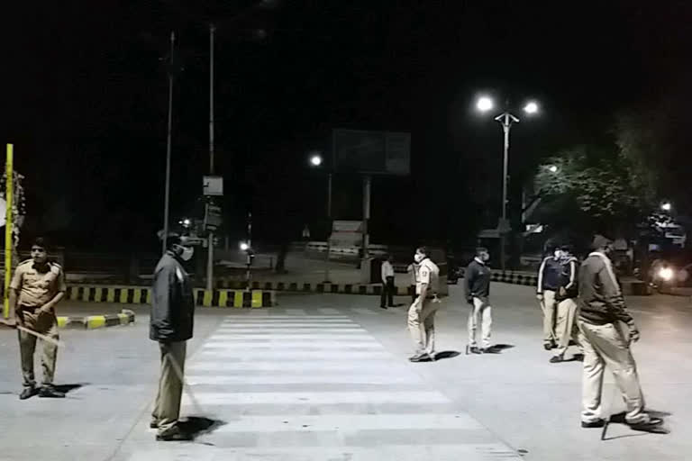 Curfew remained till 6 in the morning in amravati