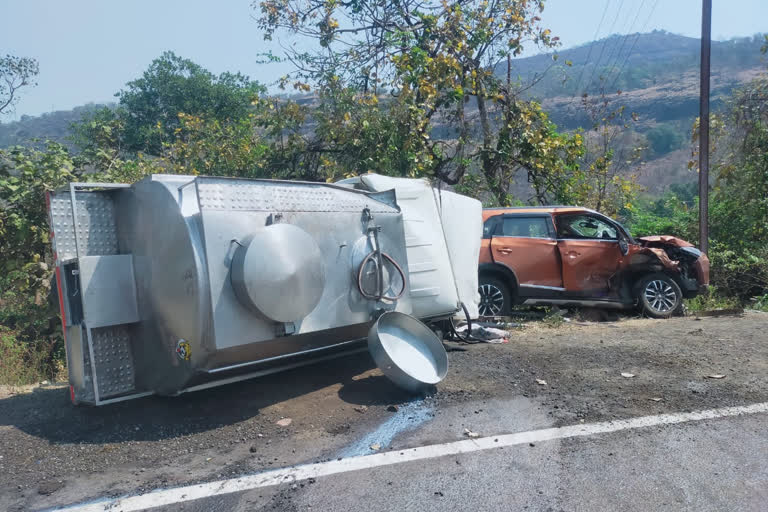 Car and tanker accident on Khalapur Raigad Khandala Ghat slope