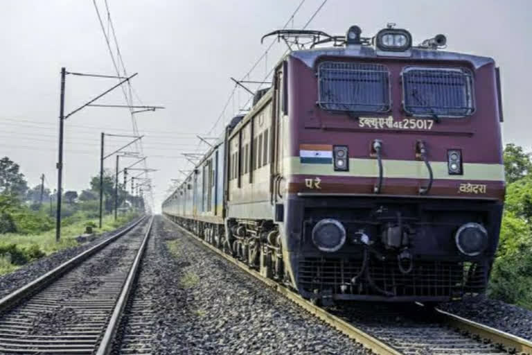 Trains running from Hatia affected due to interlocking work in ranchi rail division