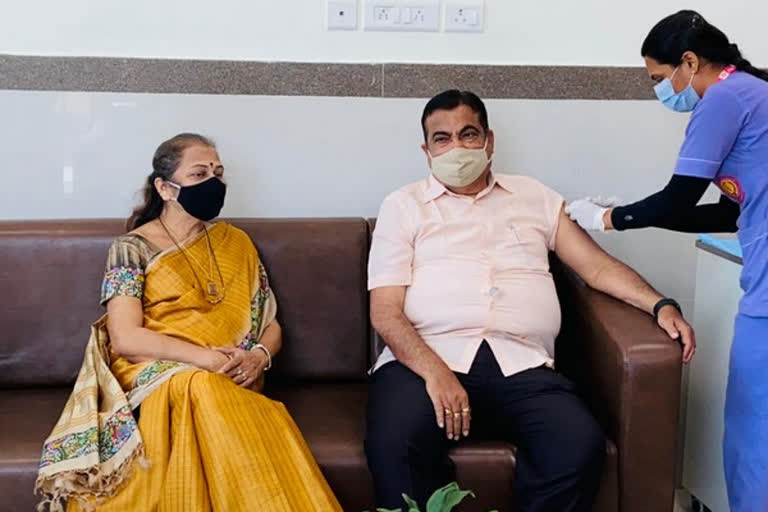 Gadkari, wife take Covid vaccine at AIIMS Nagpur