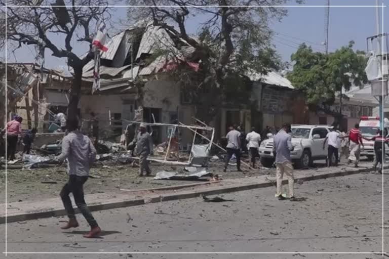 Death toll in bombing in Somalia's capital rises to 20