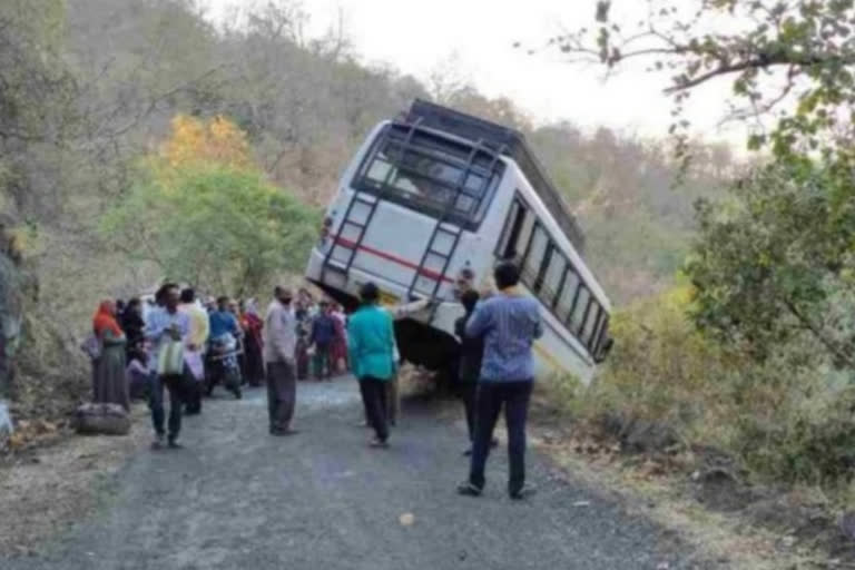 accident did not take place in Melghat due to the vigilance of the driver