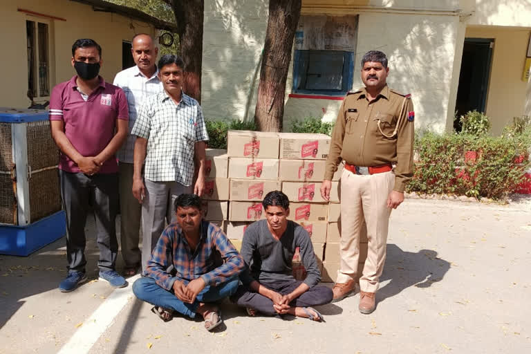 अवैध शराब जब्त, Illicit liquor seized