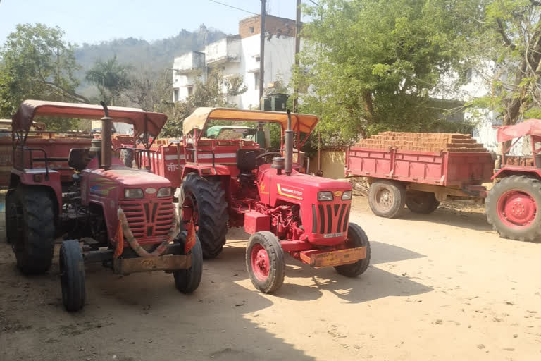 20 vehicles seized for illegal sand quarrying and transport