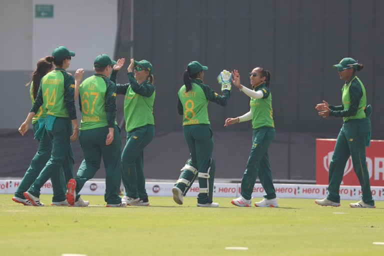 South Africa women beat India by 8 wickets in 1st ODI to take 1-0 lead