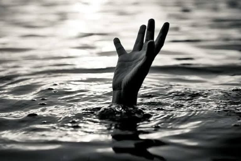 Young man drowned in Kuttyadi  യുവാവ് മുങ്ങി മരിച്ചു  അരൂർ പെരുമുണ്ടശേരി  Aroor Perumundassery