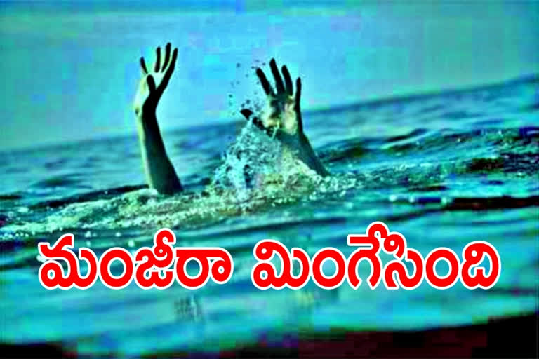 young-man-dies-drowning-in-manjeera-in-nizamabad