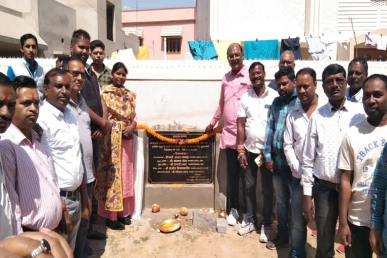 mayor-laid-foundation-stone-for-three-schemes-related-to-construction-of-road-and-drain-in-ranchi