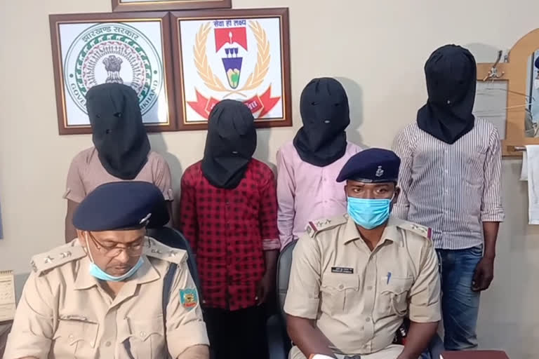 four criminals arrested in ranchi