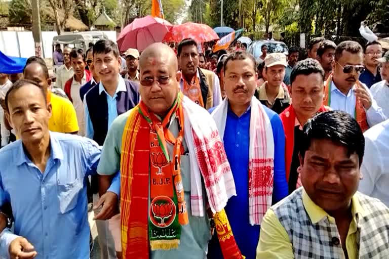 mla-binod-hazarika-filled-nomination