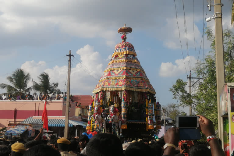 Tiruvapur Masimagam Chariot Festival near Pudukkottai, Tiruvapur Masimagam Chariot Festival, Chariot Festival near Pudukkottai, Pudukkotai latest, pudukkotai,  புதுக்கோட்டை மாவட்டம், திருவப்பூர் தேர் திருவிழா, திருவப்பூர் மாசிமகத் தேர் திருவிழா, புதுக்கோட்டை மாவட்டச்செய்திகள், புதுக்கோட்டை