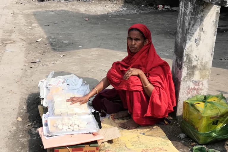 এগৰাকী মহিলা ঠেলা চালক: তেওঁৰ বাবে আছেনে নাৰী দিৱসৰ গুৰুত্ব ?