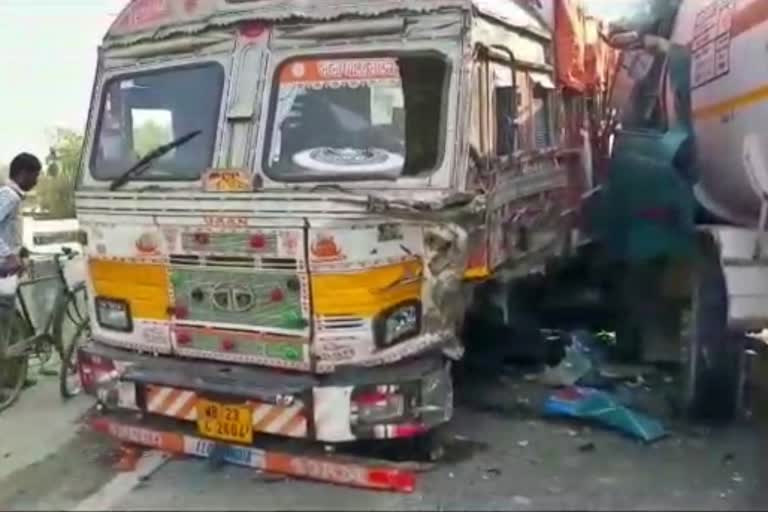 again road accident at dhupgudi in jalpaiguri