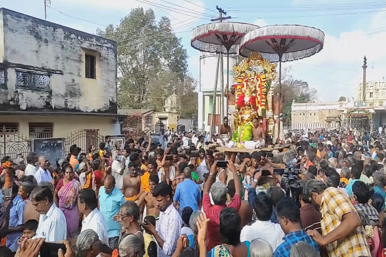 திருப்புட்குழி ஸ்ரீ விஜயராகவப் பெருமாள் தங்க கருட சேவை உற்சவம்