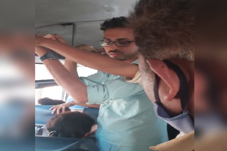 young-women-harassed-while-travel-in-bus