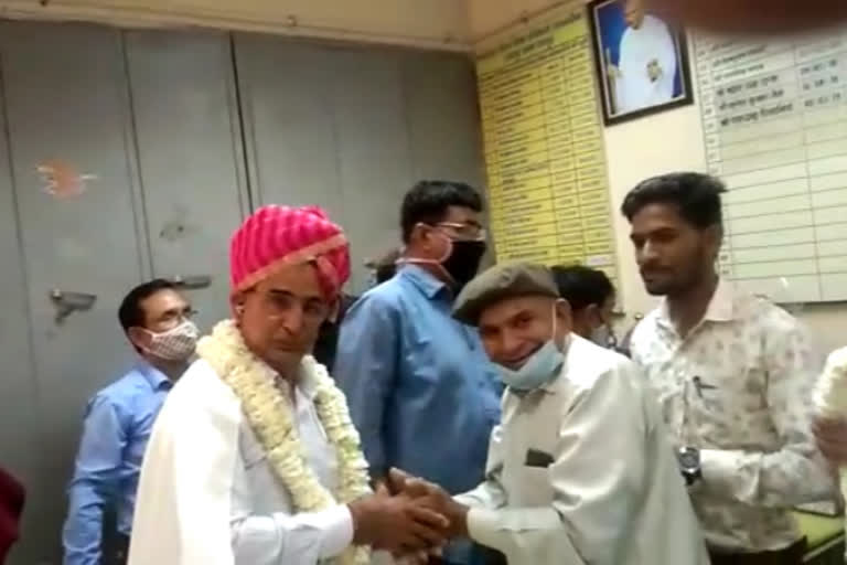 Rajasthan District Education Officer Secondary, जयपुर जिला शिक्षा अधिकारी का अभिनंदन