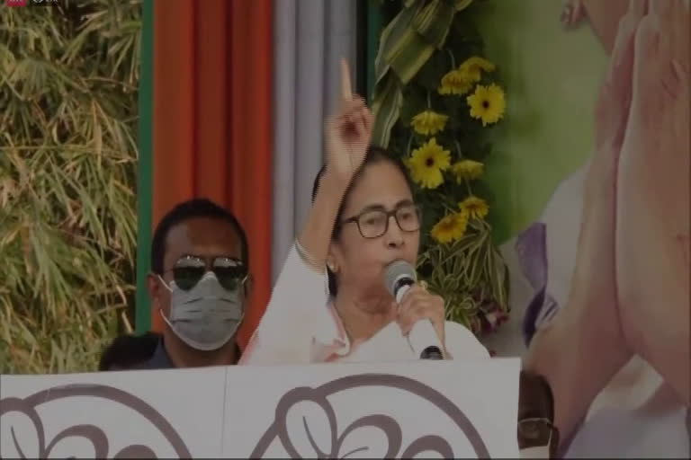 CM Mamata Banerjee