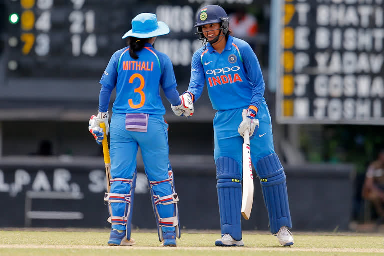 Mithali Raj, Smriti Mandhana