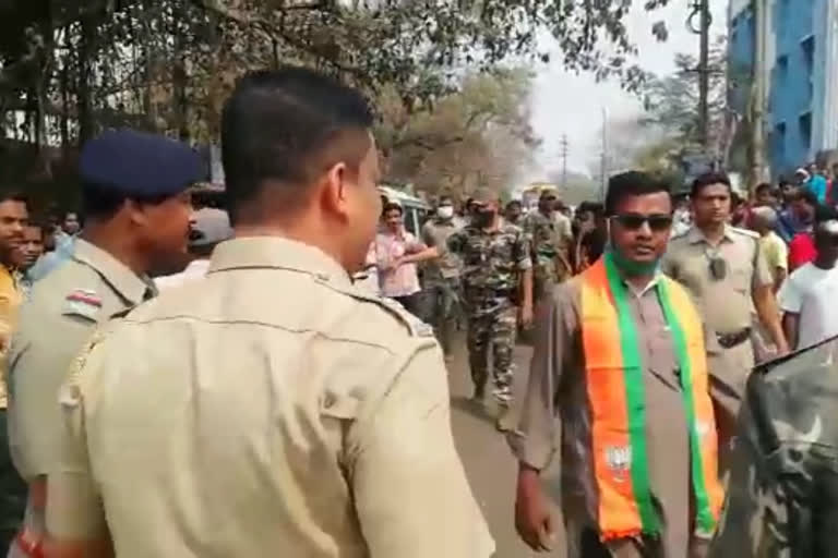 BJP candidate allegedely attacked by IC, Kharagpur