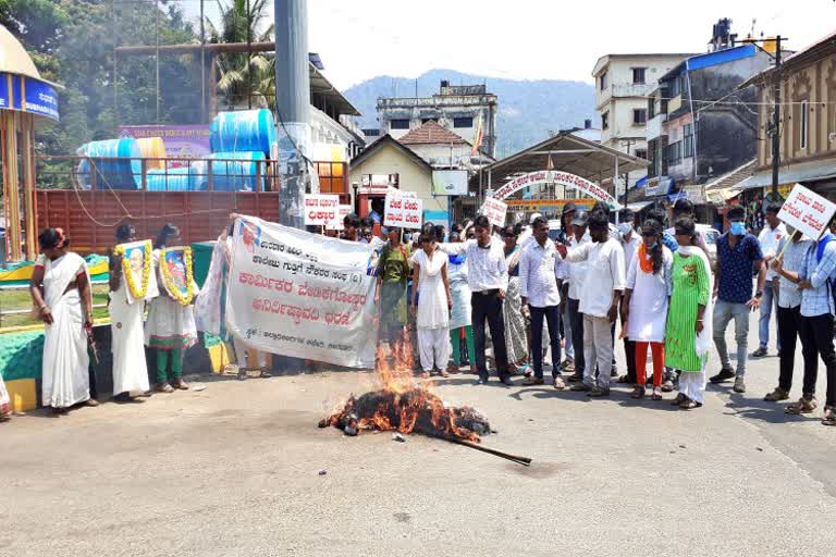 contract workers Protest