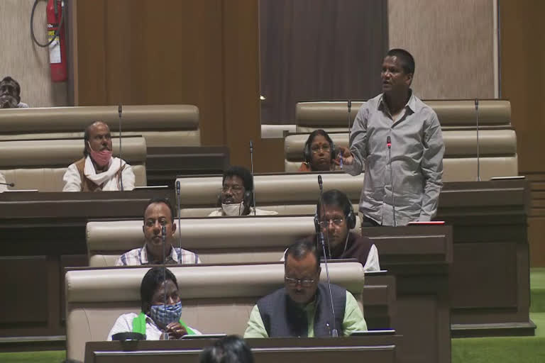 mla dhullu mahto raised issue r in question hour