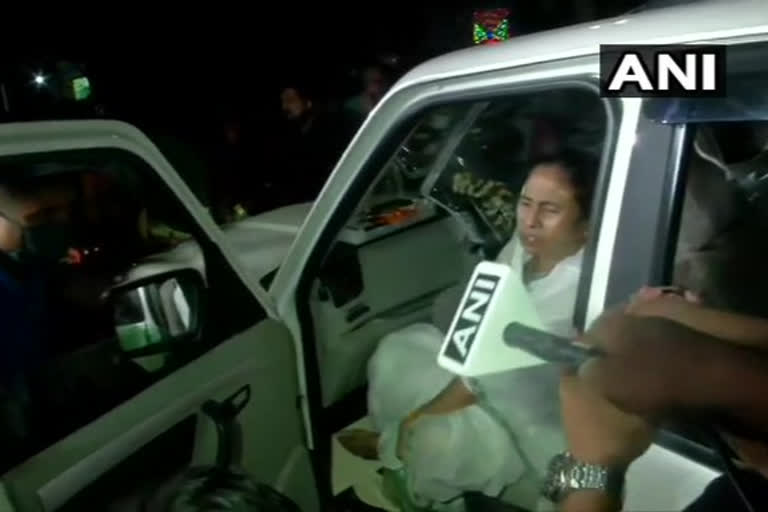 mamata banerjee injured in nandigram west bengal