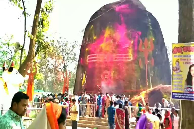 bhuteshwar-nath-worlds-largest-natural-shivling-in-gariaband