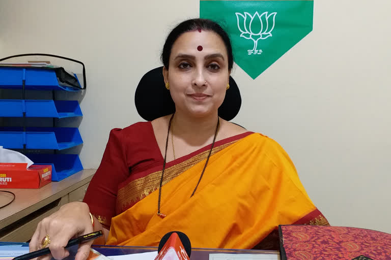 bjp leader chitra wagh