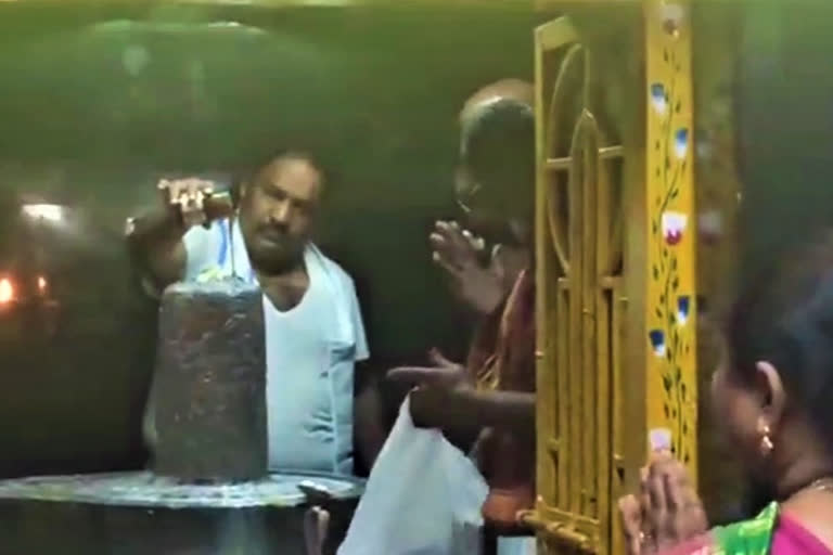 mla sandra visited neeladreeshvara temple in penuballi khammam