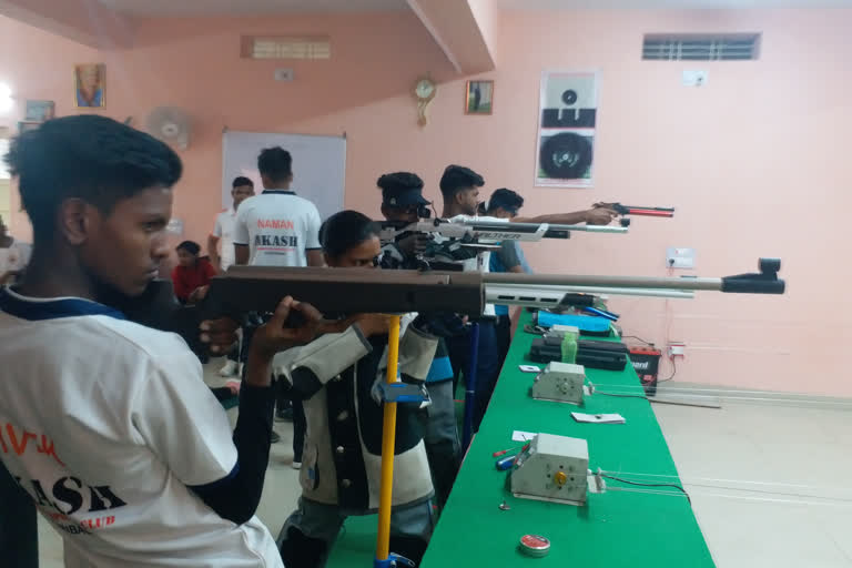12 shooter from hazaribag departs to participate in rifle shooter competition