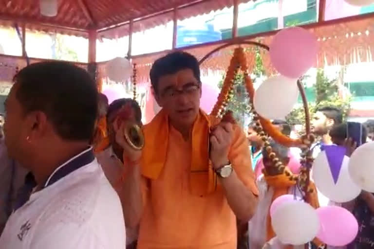 congress national spokesperson dr ajay worshiped lord shiva in jamshedpur