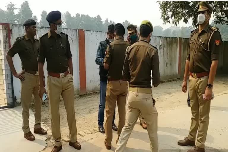 जांच में जुटी पुलिस.