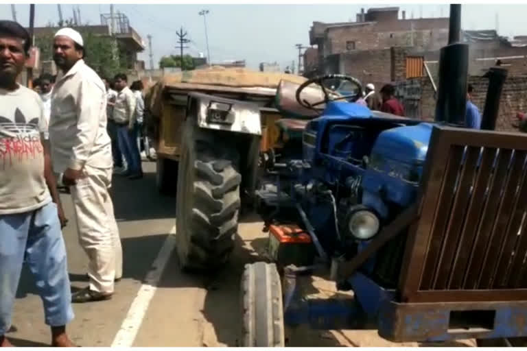 ट्रैक्टर-ट्राली की टक्कर से बाइक सवार युवक की मौत