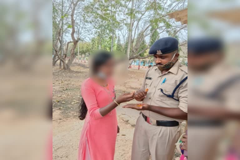 CRPF constable love and marry a women