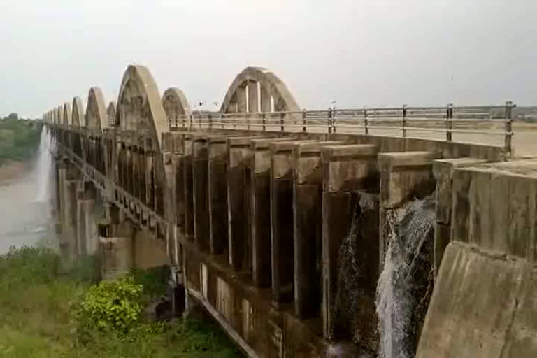 Chambal Canal Overflow