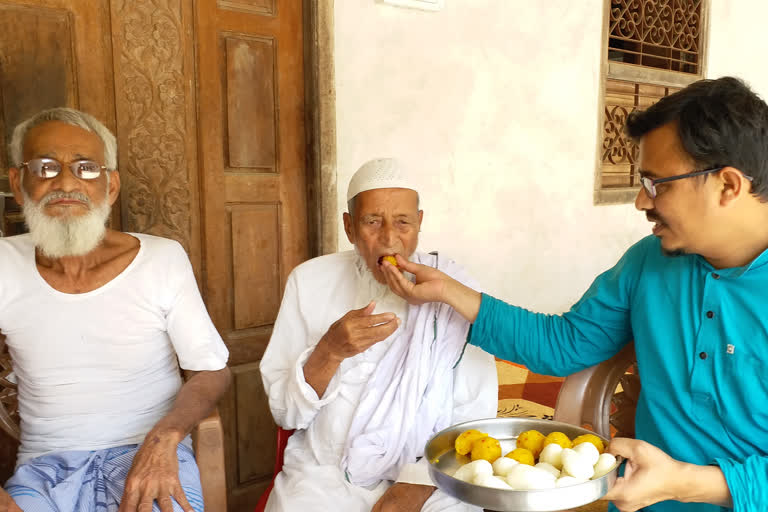 Celebration in the family after meeting the student