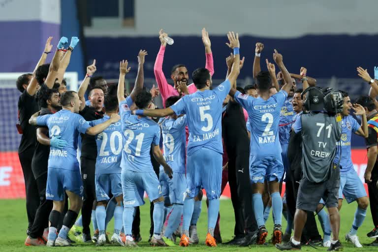 Mumbai beat Bagan 2-1, win ISL title