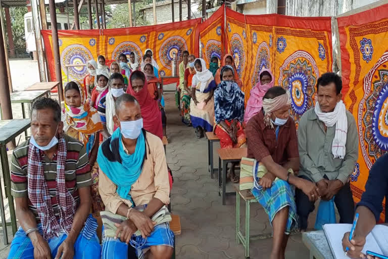 people-of-naxalite-area-are-getting-the-benefit-of-ayushman-aapke-dwar-campaign