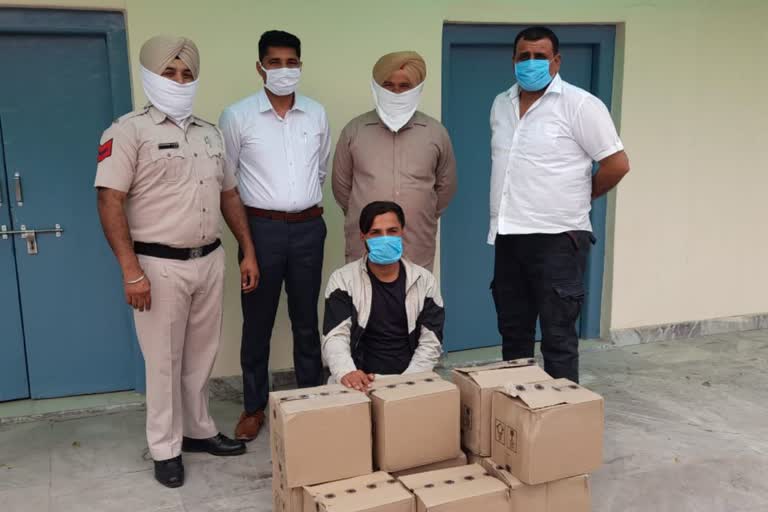 Liquor smuggler arrested in Panchkula