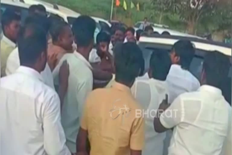 தடல் புடலாக திமுக வேட்பாளருக்கு வரவேற்பு