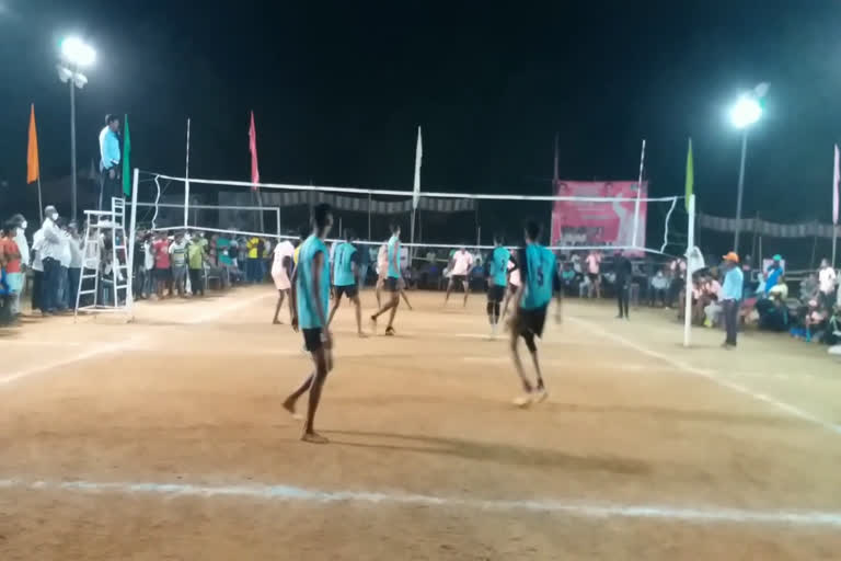district-level-volleyball-championship-at-sultanabad-in-peddapalli-district