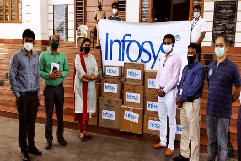 Infosys foundation donates medical kit worth of 10 Lakh to Mysore 